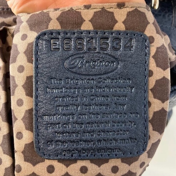 BRIGHTON E881534, SMALL NAVY BLUE LETHAER FRONT BUCKLE SHOULDER BAG - Picture 5 of 6